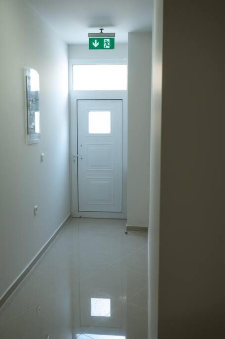 קורופיון Anesis Airport Rooms 204 מראה חיצוני תמונה